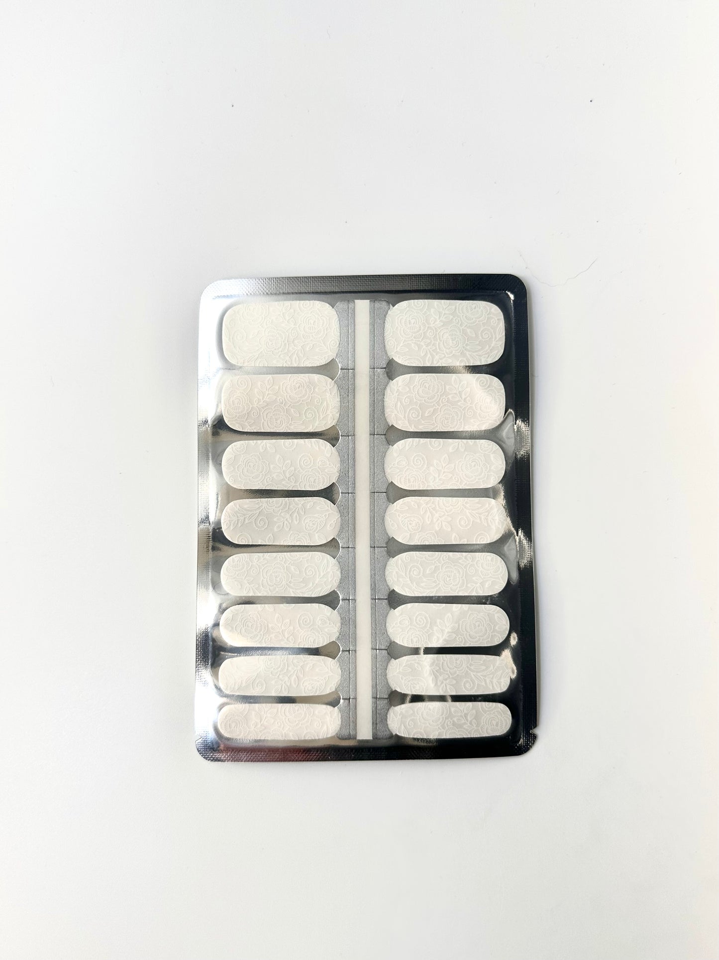 White Barrock Nagel Wraps