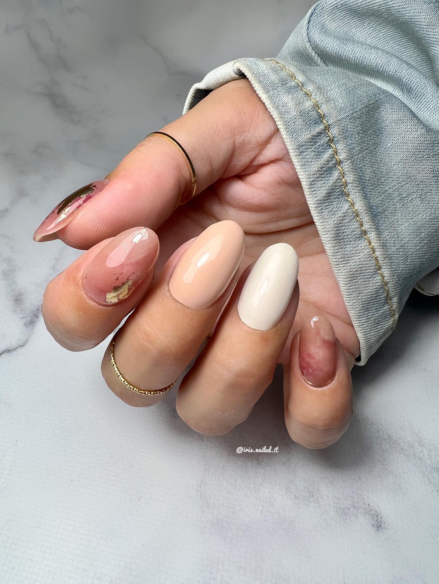 Gel Nail Stickers Natural Gold Marble