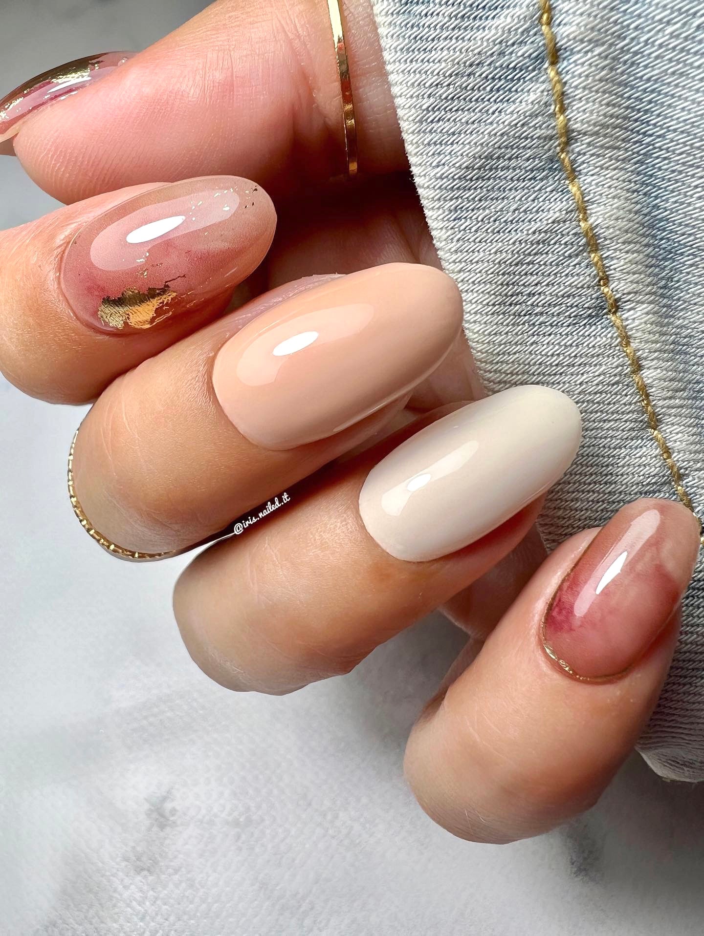 Gel Nail Stickers Natural Gold Marble