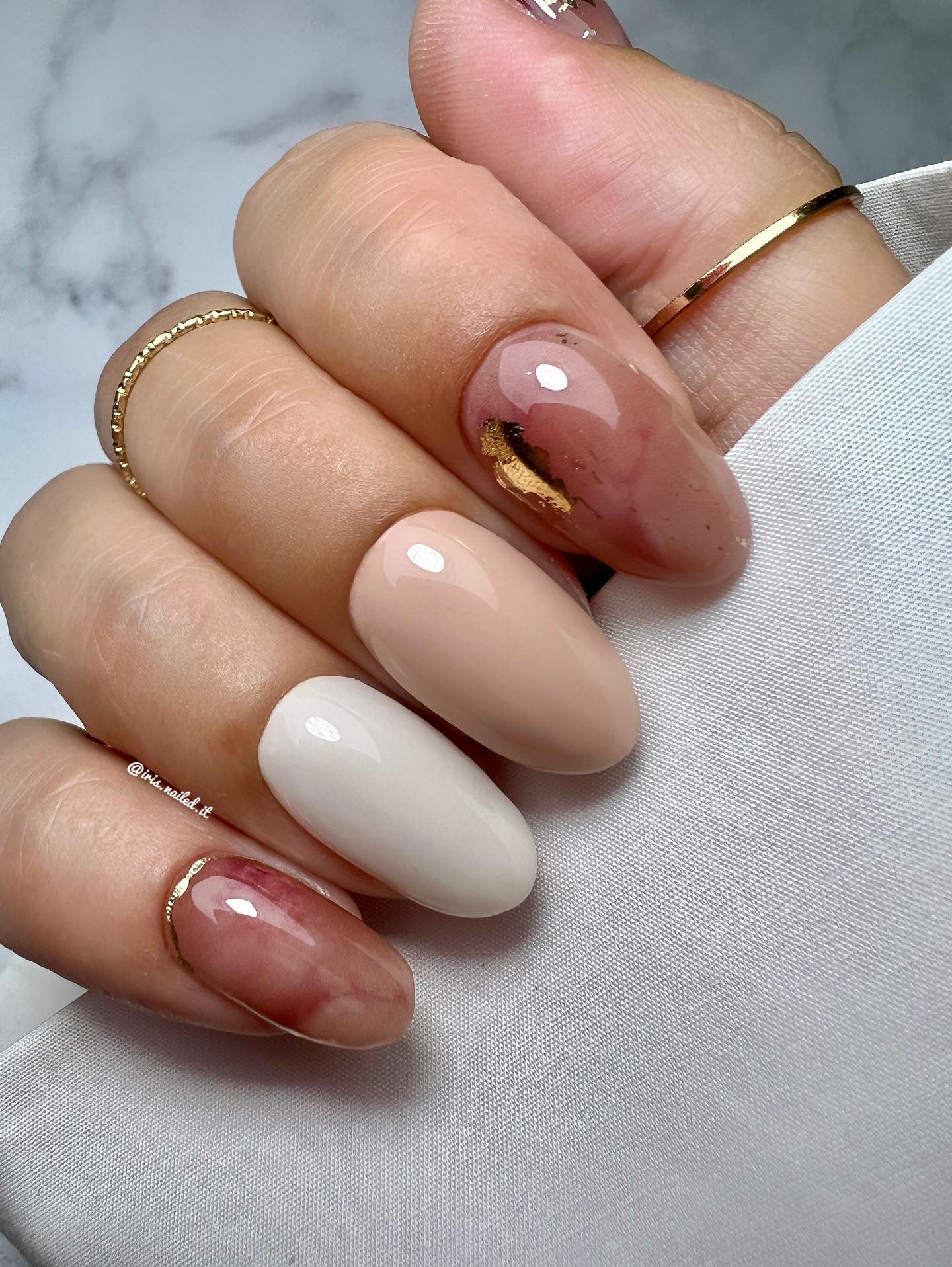 Gel Nail Stickers Natural Gold Marble