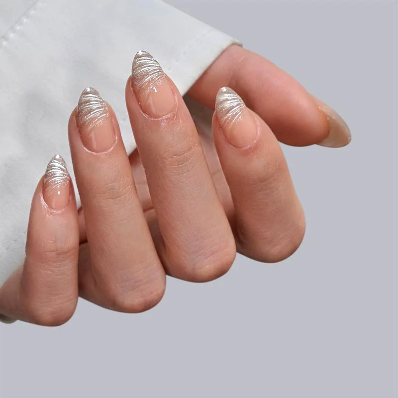 Frozen Kiss Press-Ons