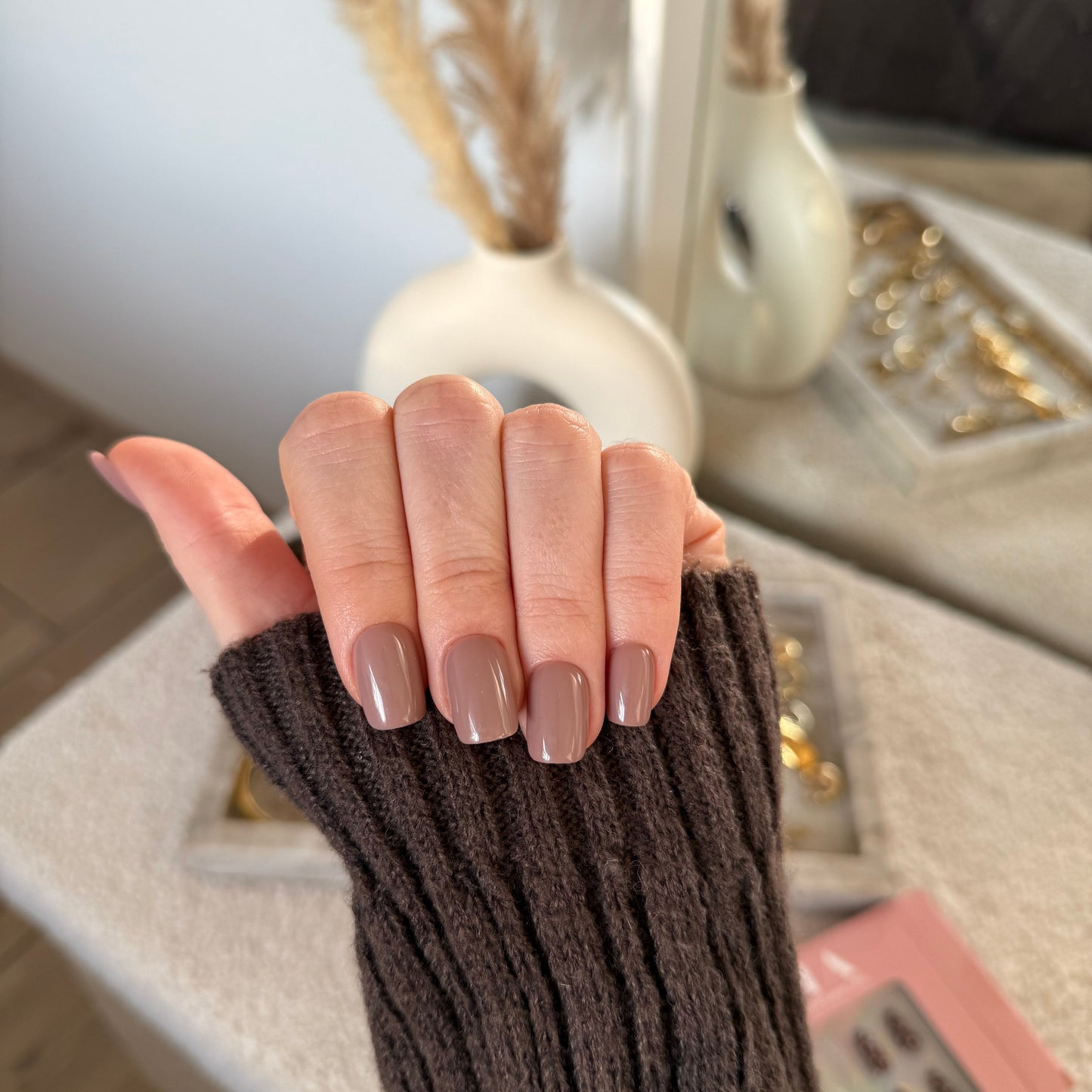 Soft Mauve Press-Ons