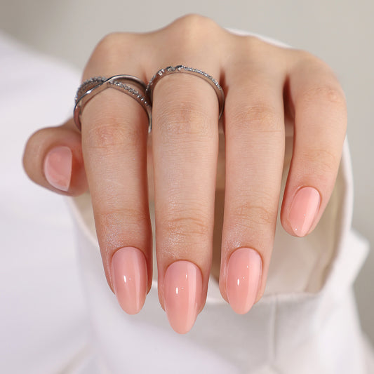 almond vorm press-ons in een warme nude kleur