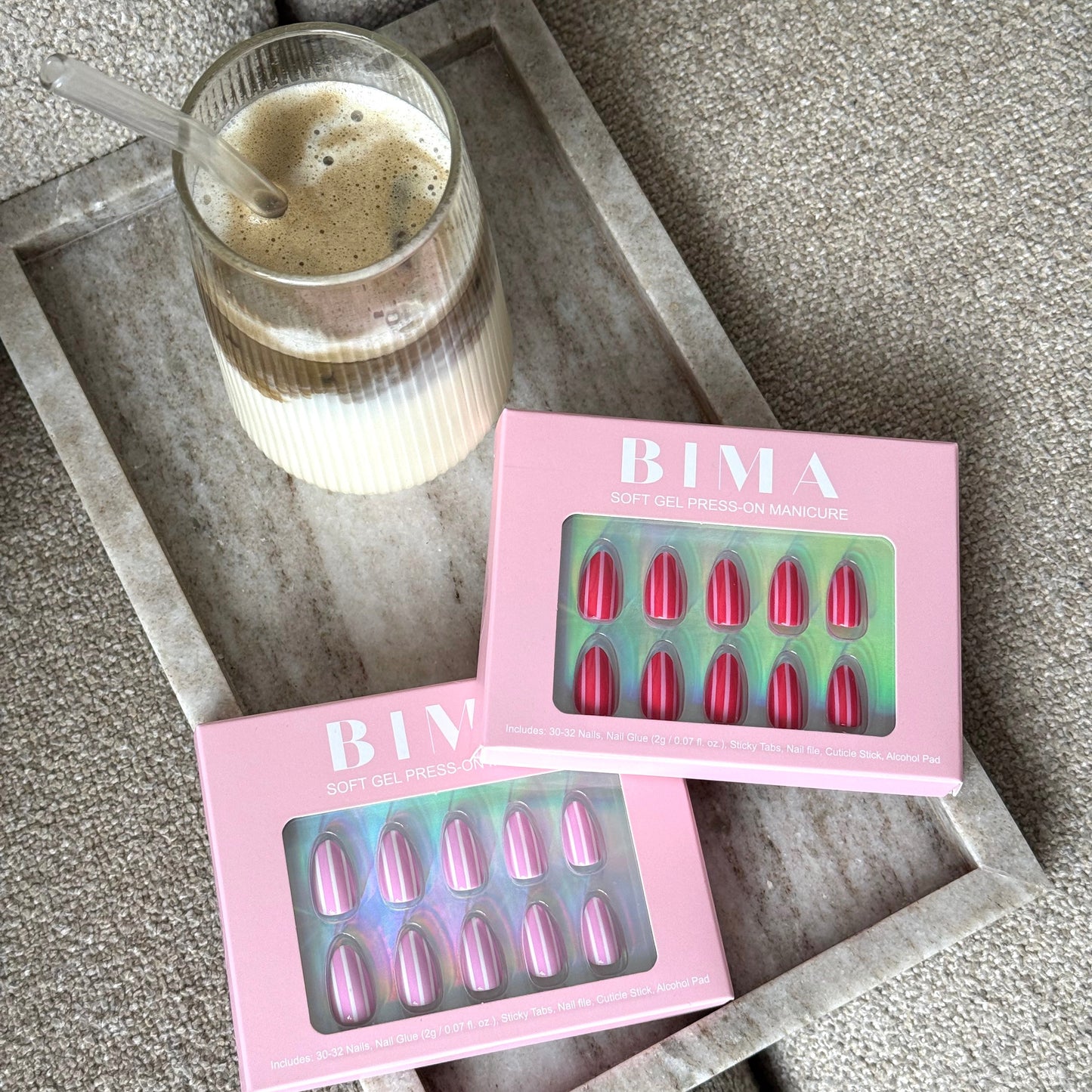 Verpakking van de BIMA Nails Sweet Talk en Flirt Alert press-on nagels