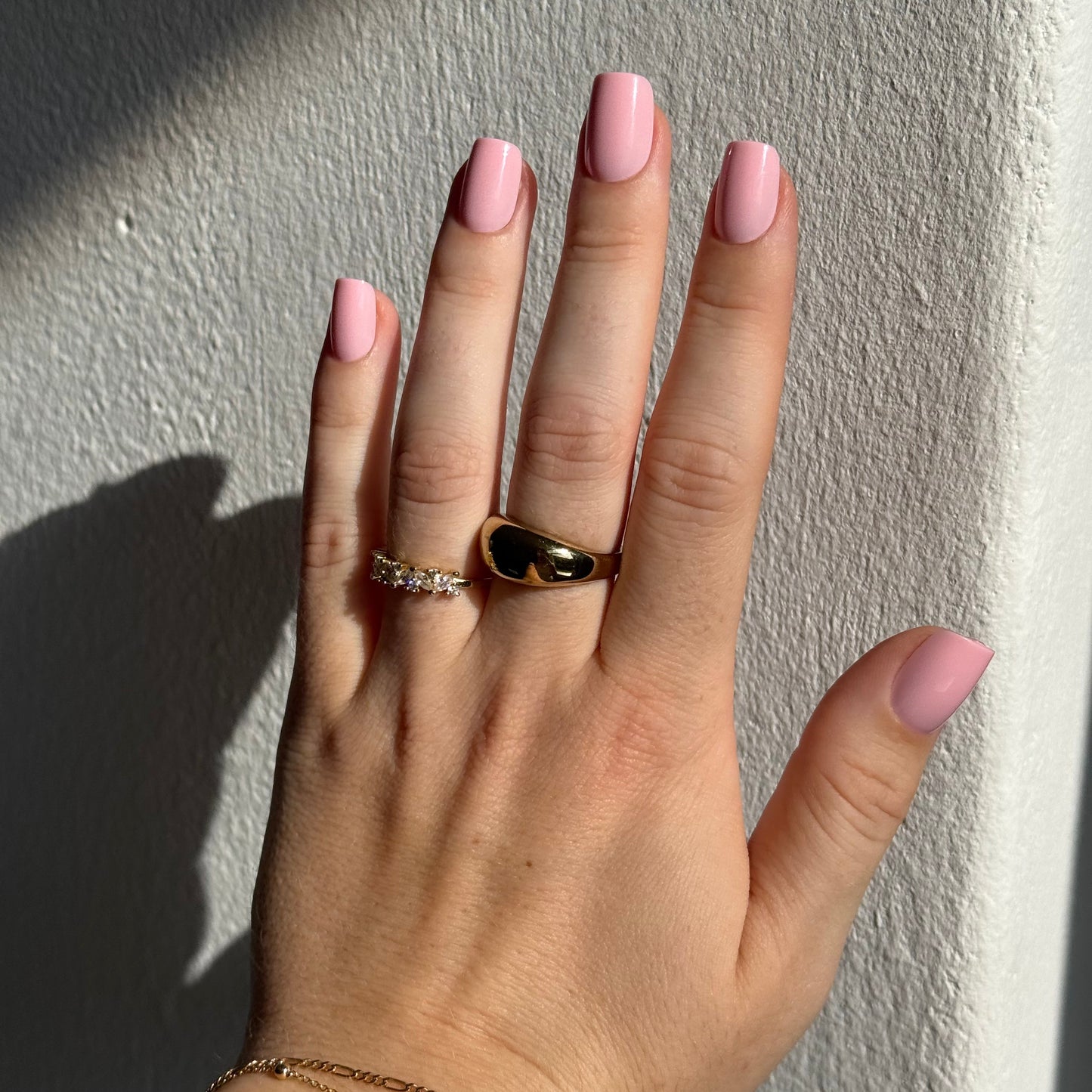 lichtroze square press-ons van BIMA Nails