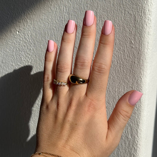 lichtroze square press-ons van BIMA Nails
